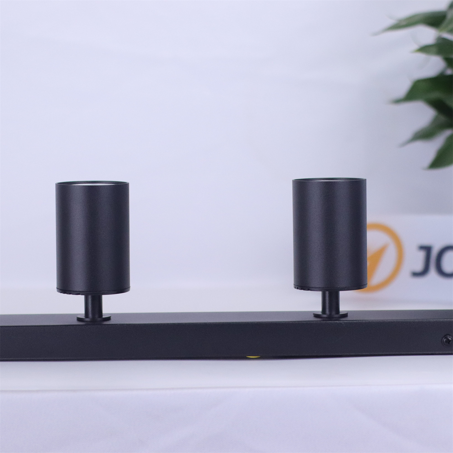 JOYINLED GU10 LED Track Light  - Commercial Kitchen Ceiling のレビューと価格